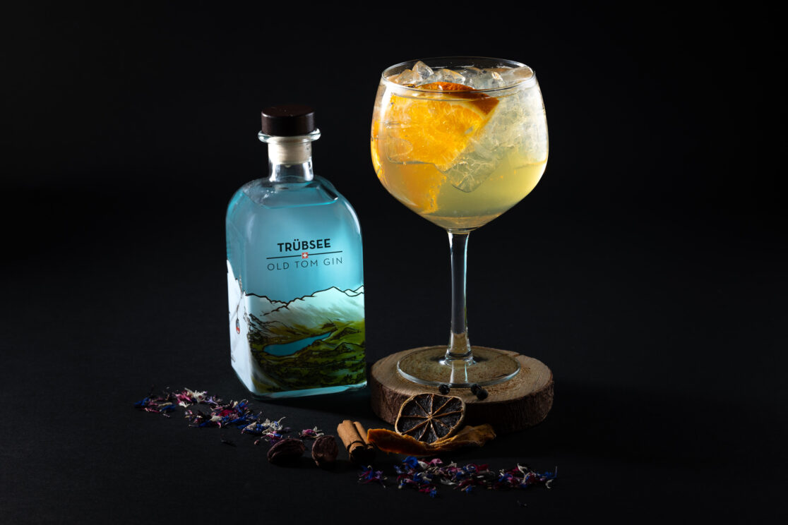 Gin fotografiert im Studio